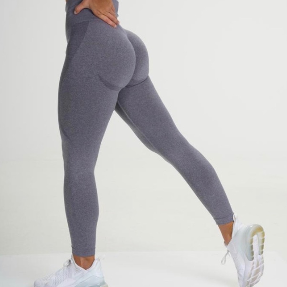 Seamless booty contour leggings grey